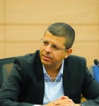 النائب وليد الهواشلة يطالب بفصل معلمة أصدرت تعقيبًا عنصريًا حول مأساة وفاة طفلة من حورة