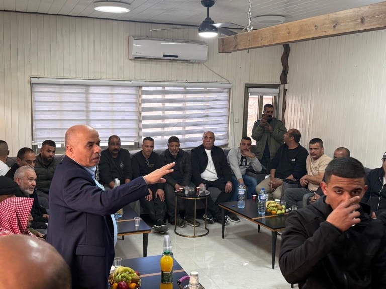إتمام صلح عشائري بين عائلتي أبو سدره في رهط