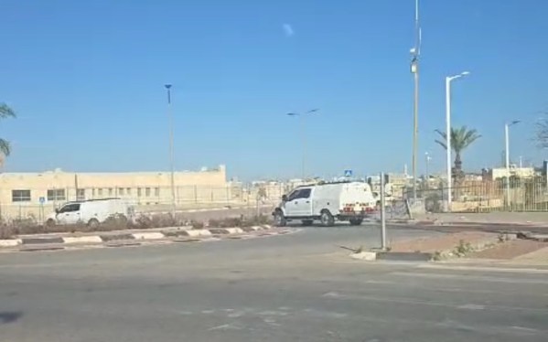 فيديو: قوات الهدم تستعد لهدم منازل في حي العتايقة بمدينة رهط