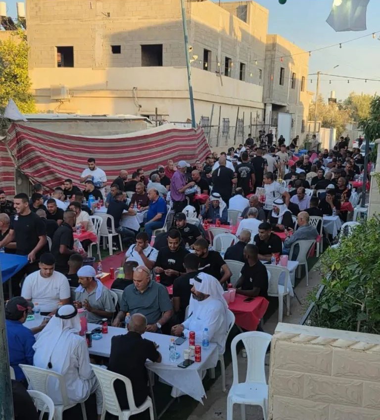 الصلح يجمع أطراف عائلة الباز بمأدبة عشاء في بيت قاسم الباز