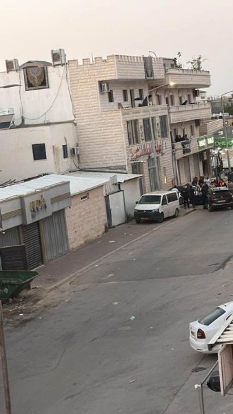 إصابة شاب بجروح خطيرة جراء حادث عنف في رهط صباح اليوم